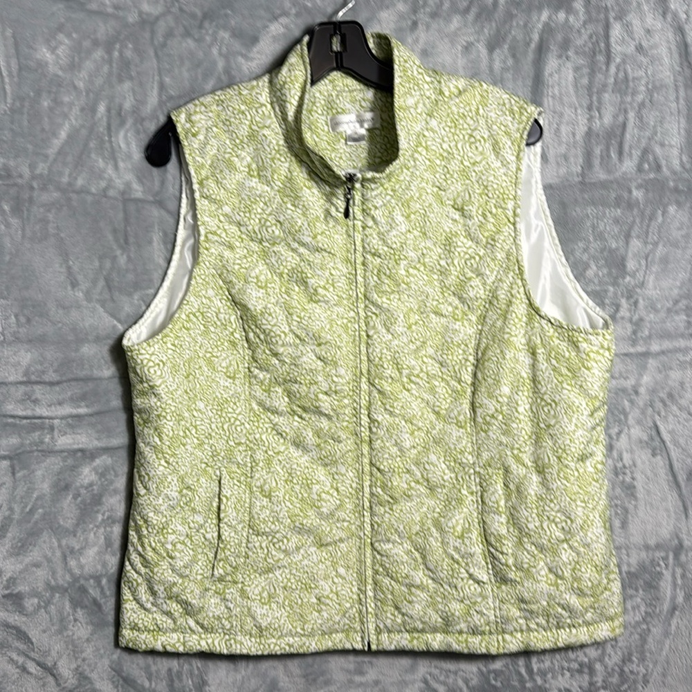 Christopher & Banks vest women’s xl green‎ floral print. Great for layering